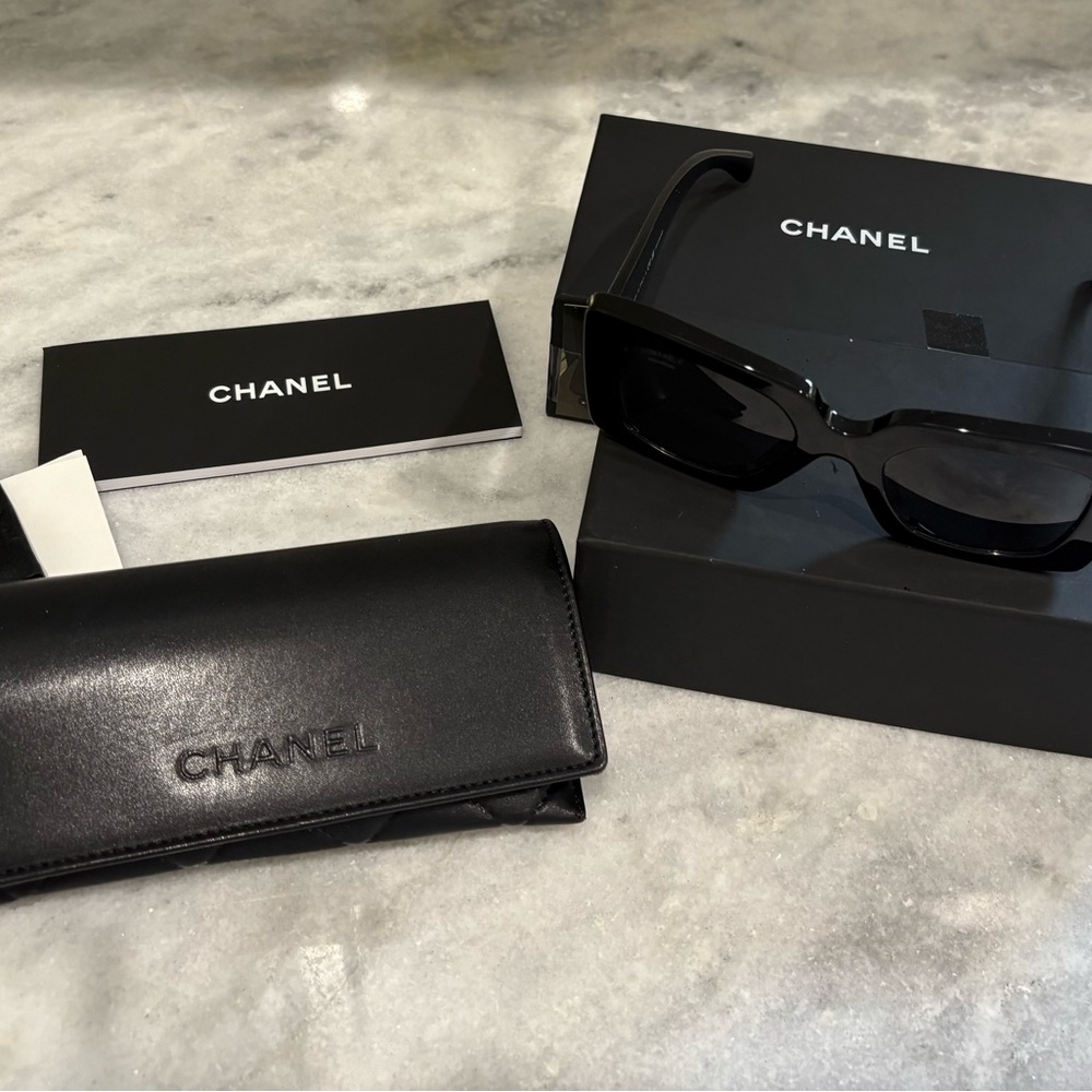 CHANEL Black Sunglasses Set